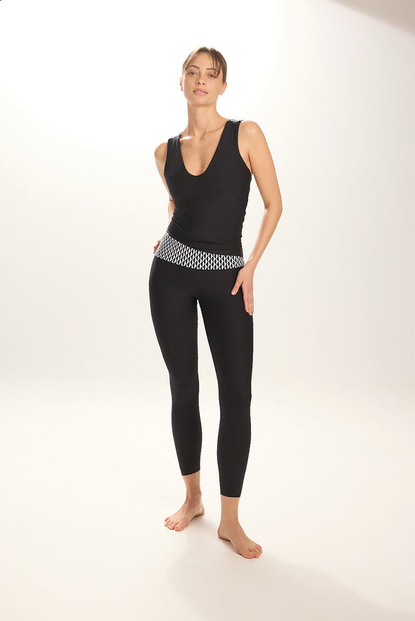 Relevé Top Largo Black Estampado