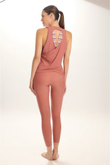 Basique Camiseta Rosewood